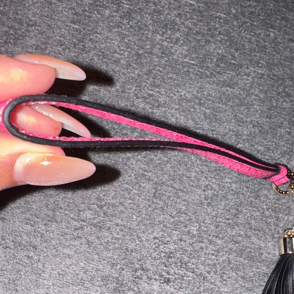 Victoria's Secret - NWOT Pink Slim Wristlet Wallet with Black Tassel - Picture 7 of 17